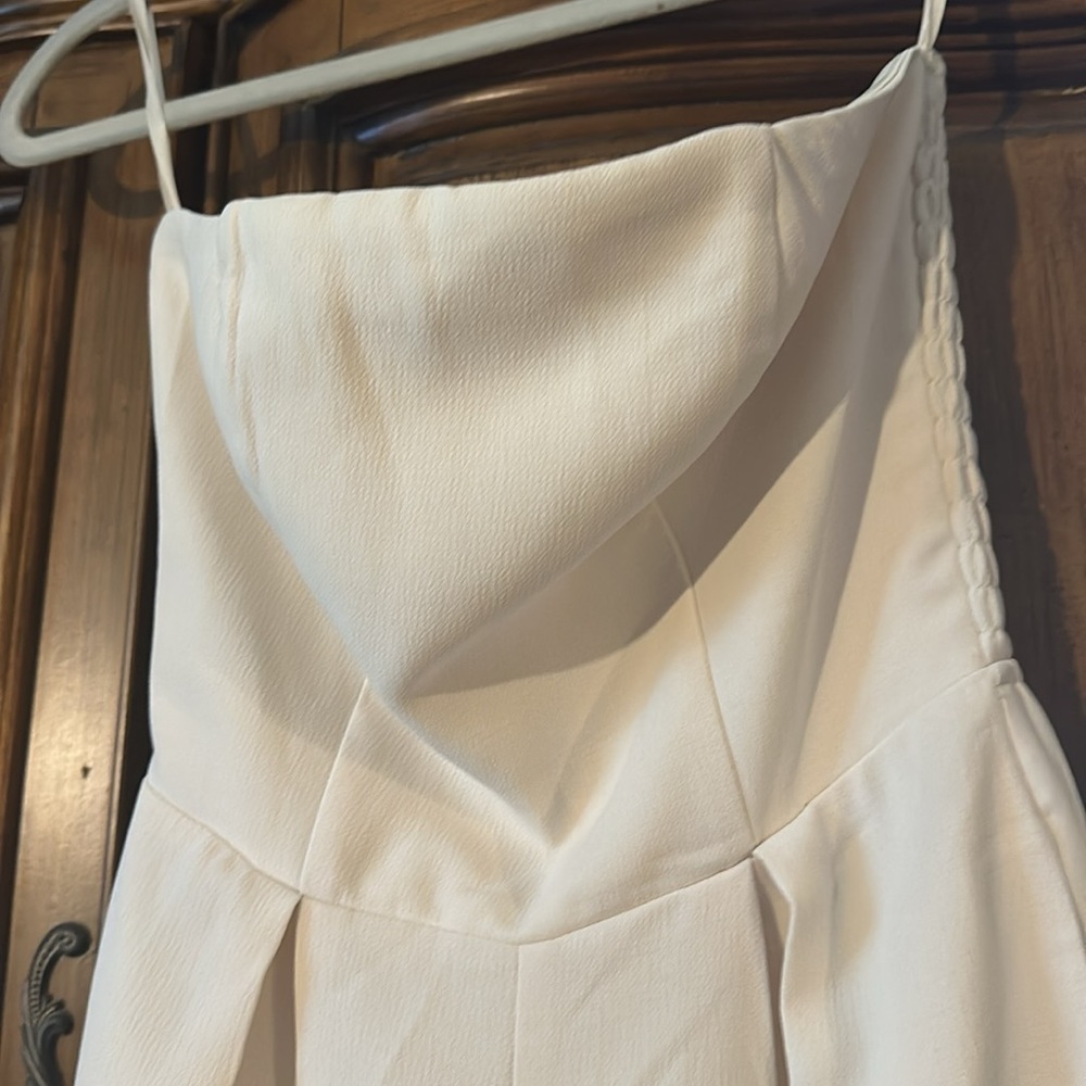 Like NEW Winter White Romantic Strapless Wide Leg with pockets Jumpsuit XS - Picture 5 of 10